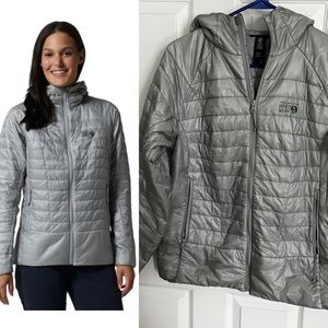 Mountain Hardware ghost shadow hooded jacket Women’s Large